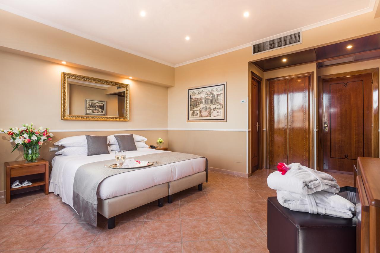 Raeli Hotel Lux Рим Екстер'єр фото