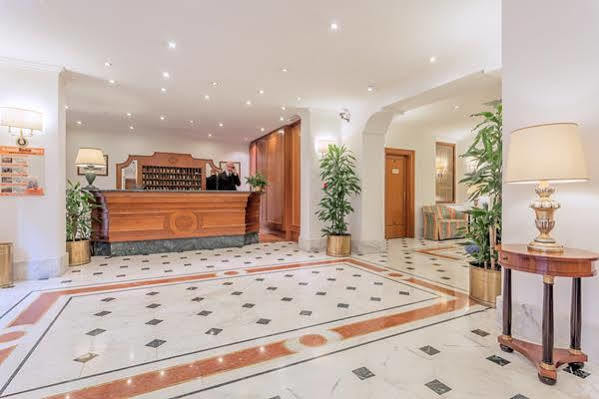 Raeli Hotel Lux Рим Екстер'єр фото